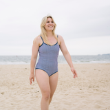 Costume da bagno da donna a righe 